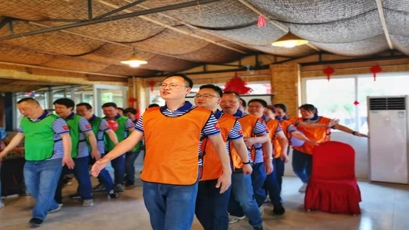 重溫崢嶸歲月，感悟紅色初心 ——瀘天化弘旭黨委開展“學(xué)黨史 感黨恩 跟黨走” 主題黨日活動(圖2)