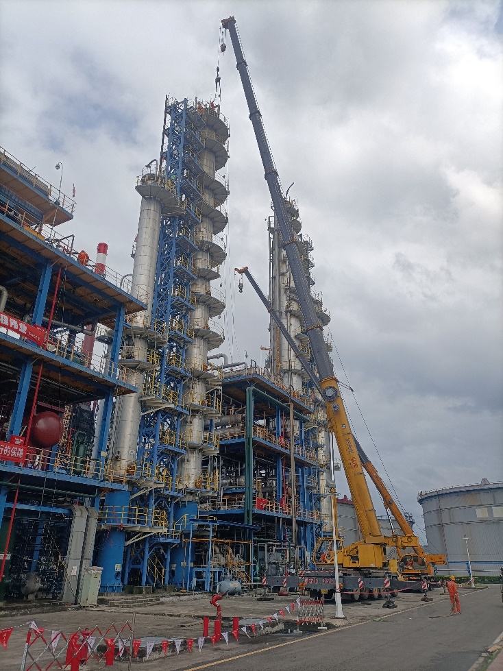 堅(jiān)守崗位過清明 奮斗實(shí)干敬英烈(圖2) 堅(jiān)守崗位過清明 奮斗實(shí)干敬英烈(圖2)