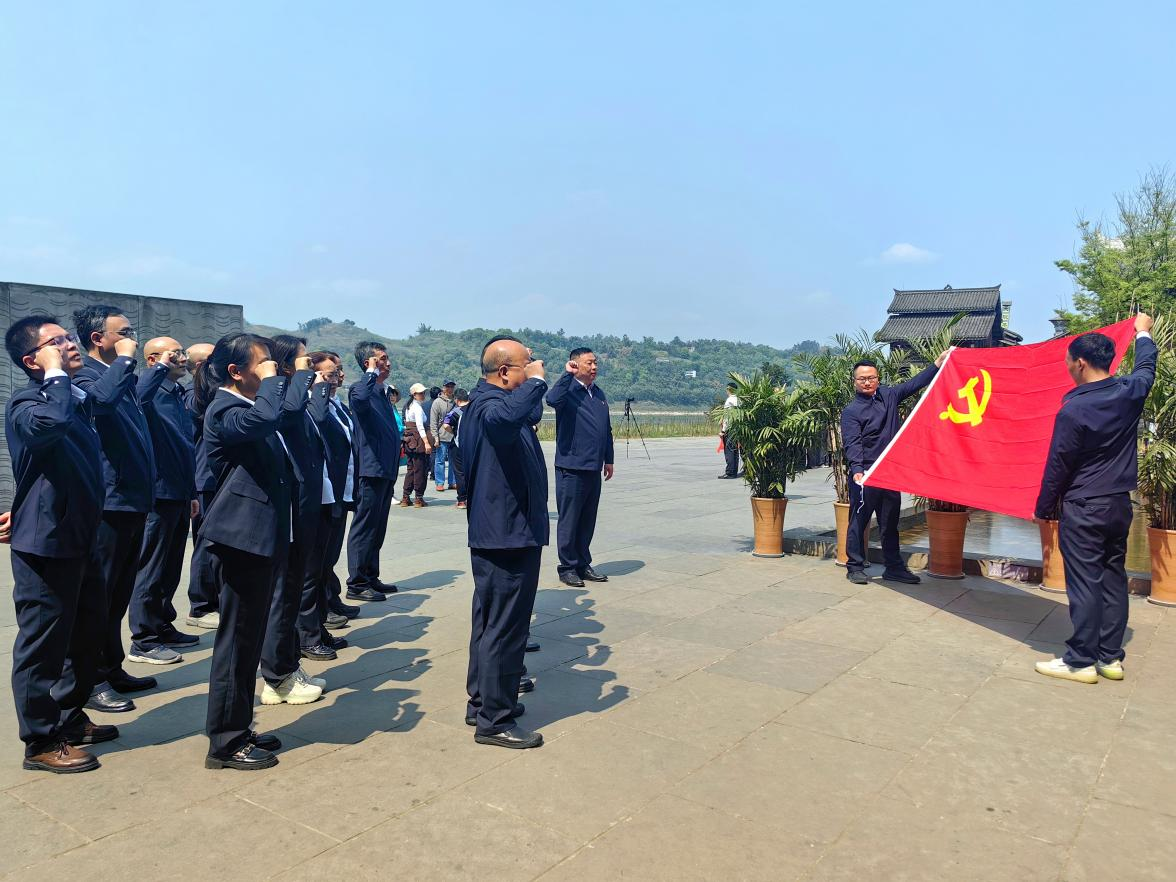 弘旭公司黨委開展主題黨日活動(圖3) 弘旭公司黨委開展主題黨日活動(圖3)